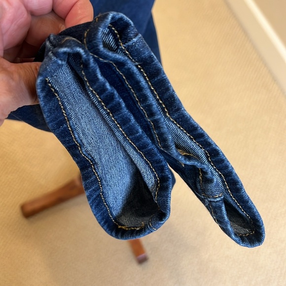 Levi Strauss & Co 724 High Rise Straight 27 - Picture 5 of 7